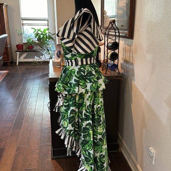 NWOT CAROLINE CONSTAS Size S green and grey stripes ruffle 2 pc off shoulder - Picture 6 of 7